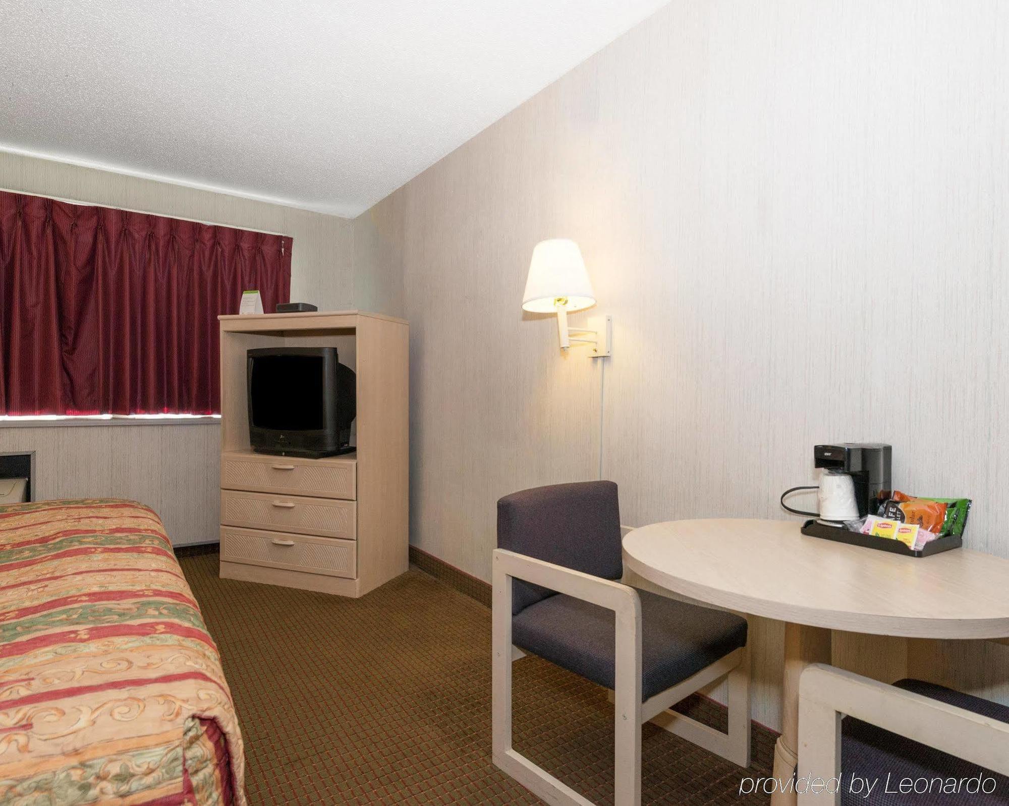Rodeway Inn アナポリス エクステリア 写真